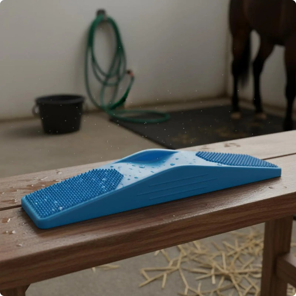 Horse Grooming Brush – 2 Colors