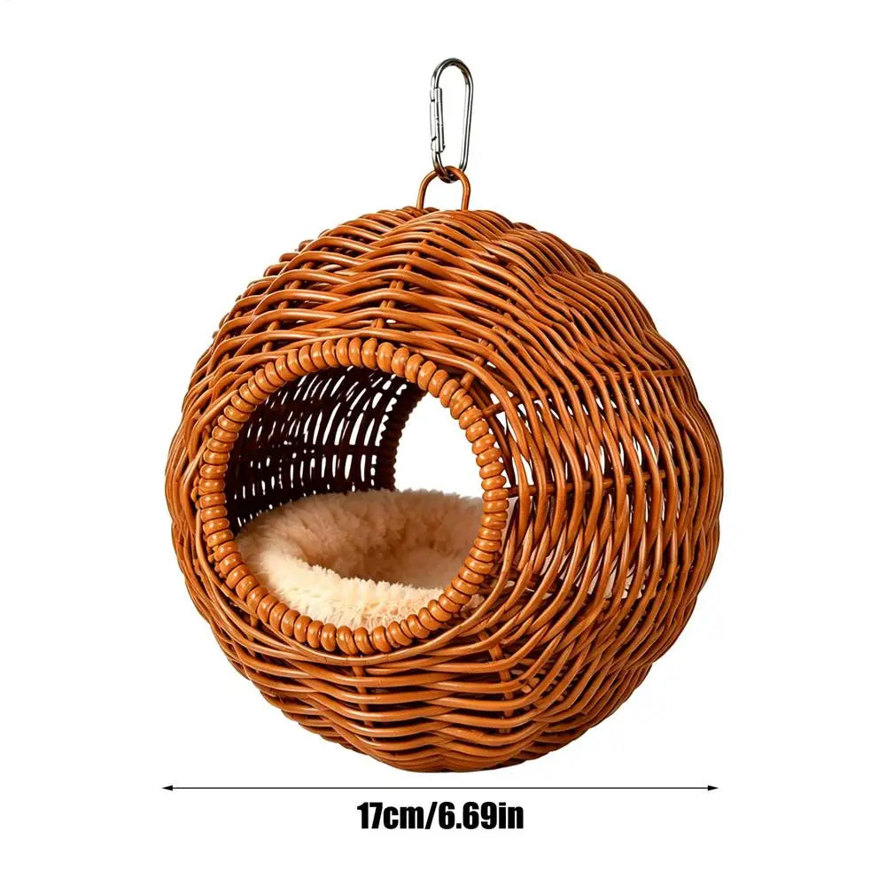 Small Parrots Bird House Fake Grass Handwoven Nest, Breathable