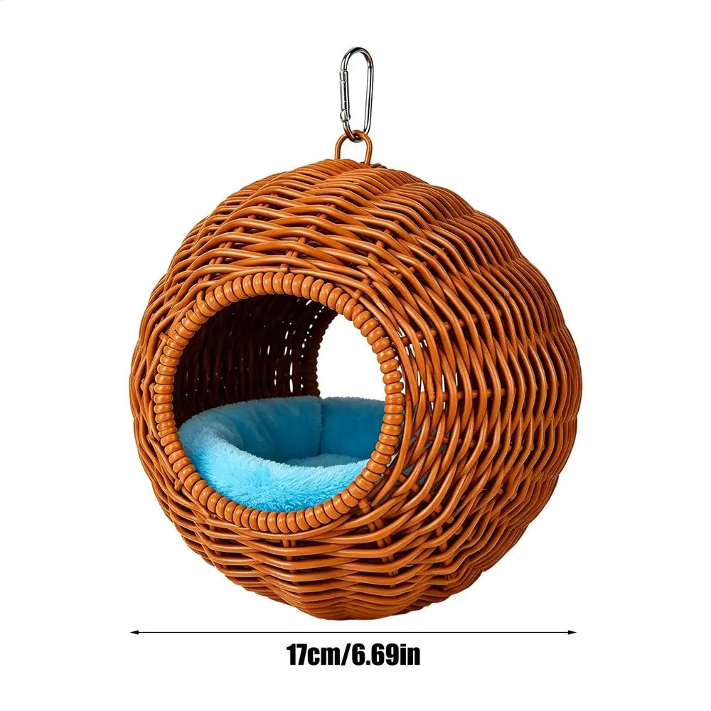 Small Parrots Bird House Fake Grass Handwoven Nest, Breathable