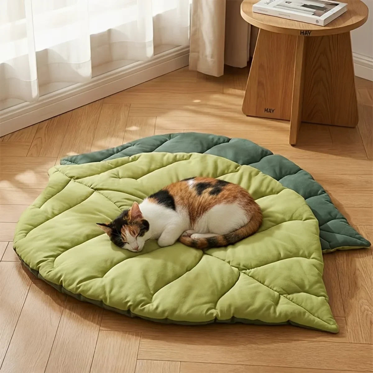 Portable Leaf Cat Bed Reversible Soft - ProPawPet.com