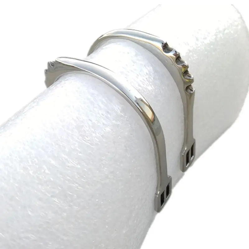 Horse Spurs Stainless Steel with 3 Teeth Thick Band – 2 Colors