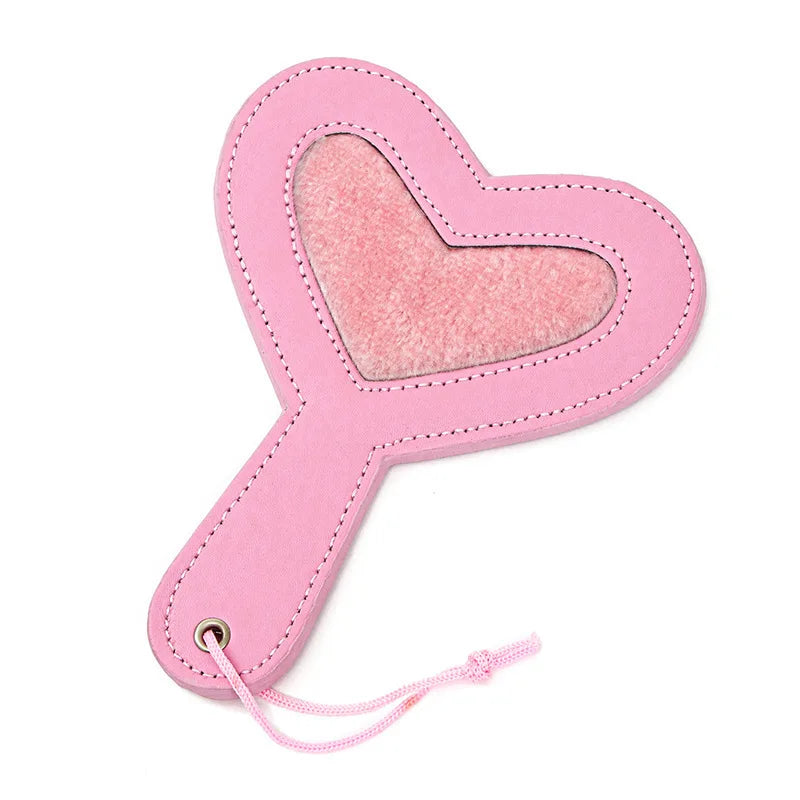 PU Material Length 15cm, Width 19.5cm Heart Shape Leather – Horse Supplies