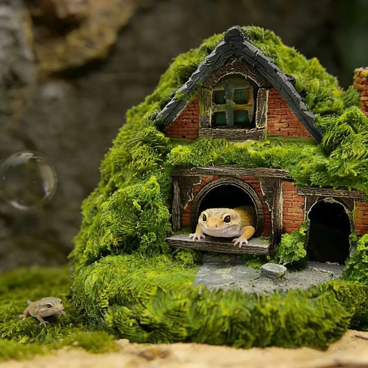 Resin Simulation Garden Hut Reptile Hideout - ProPawPet.com
