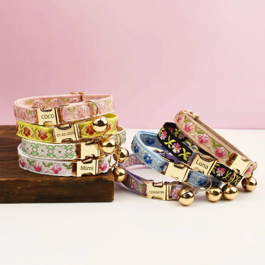 Adjustable Comfortable Cat Collar with Bell - ProPawPet.com