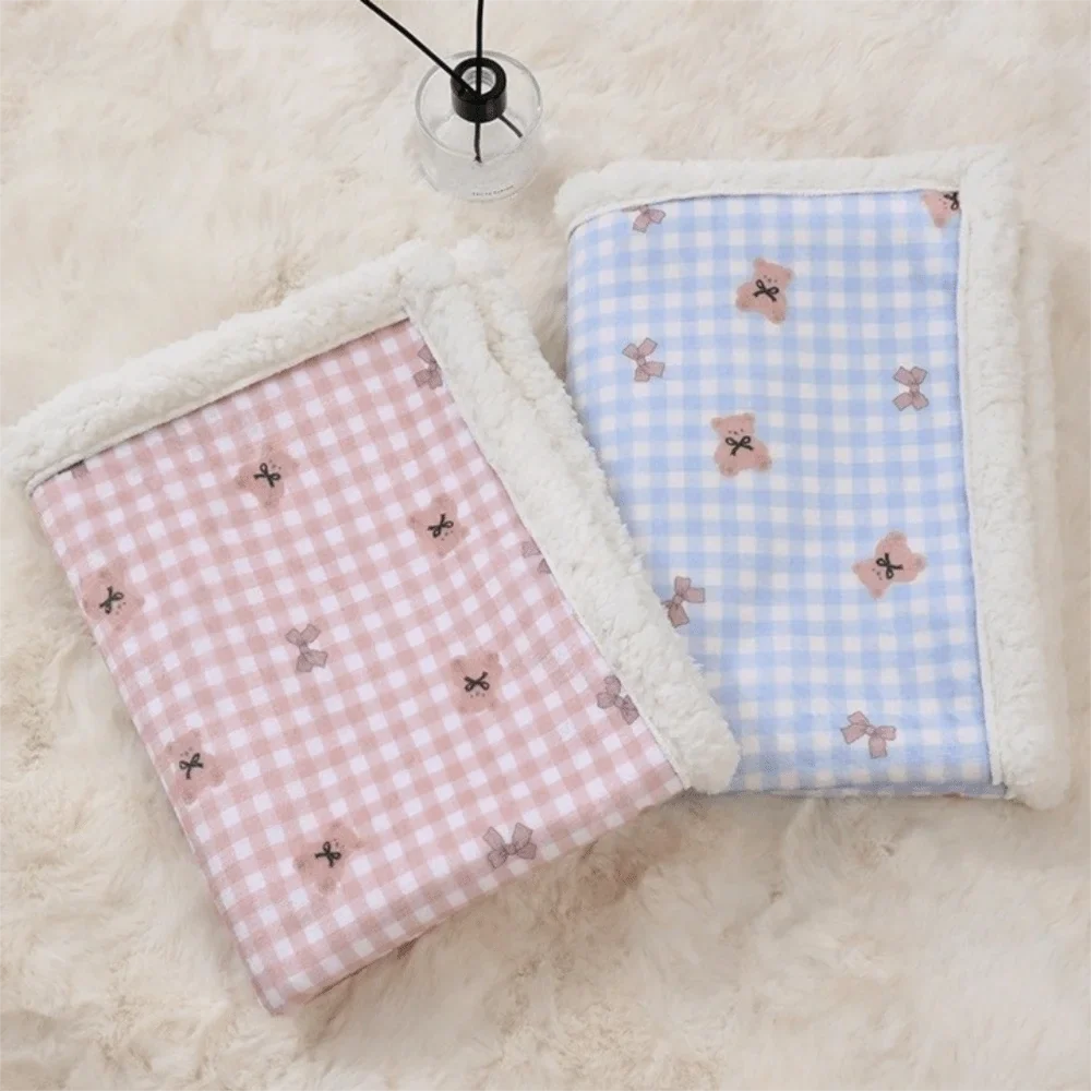 Dog Bed Pad Thickened Pet Blankets Warm - ProPawPet.com