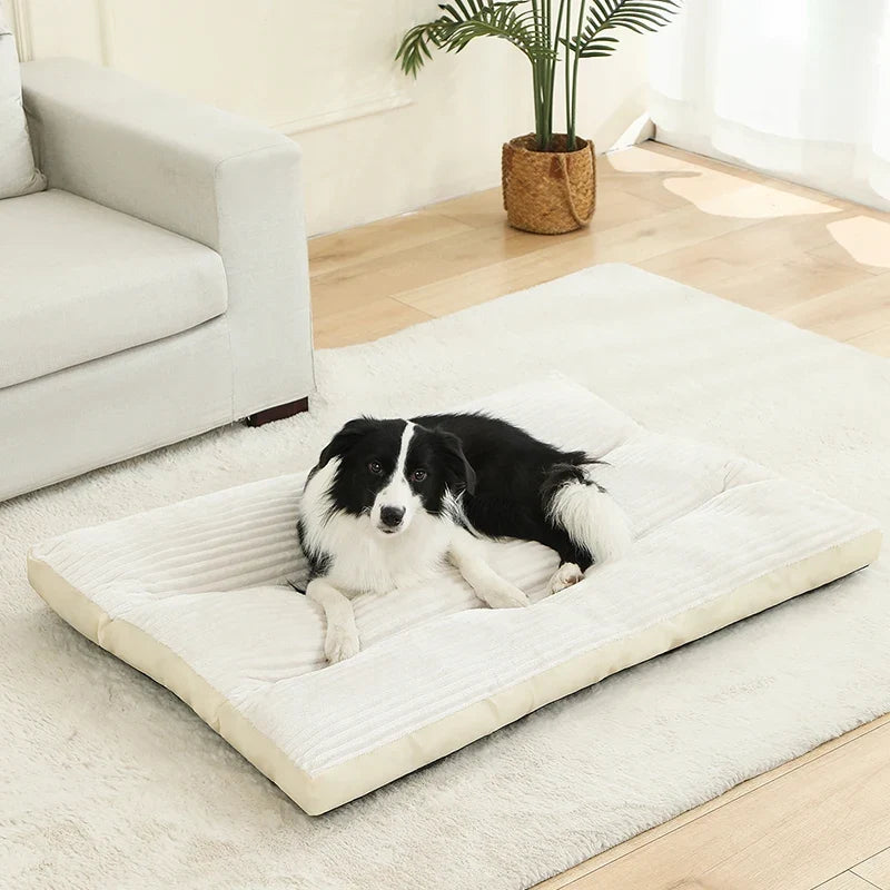 Cozy plush dog bed – view 2